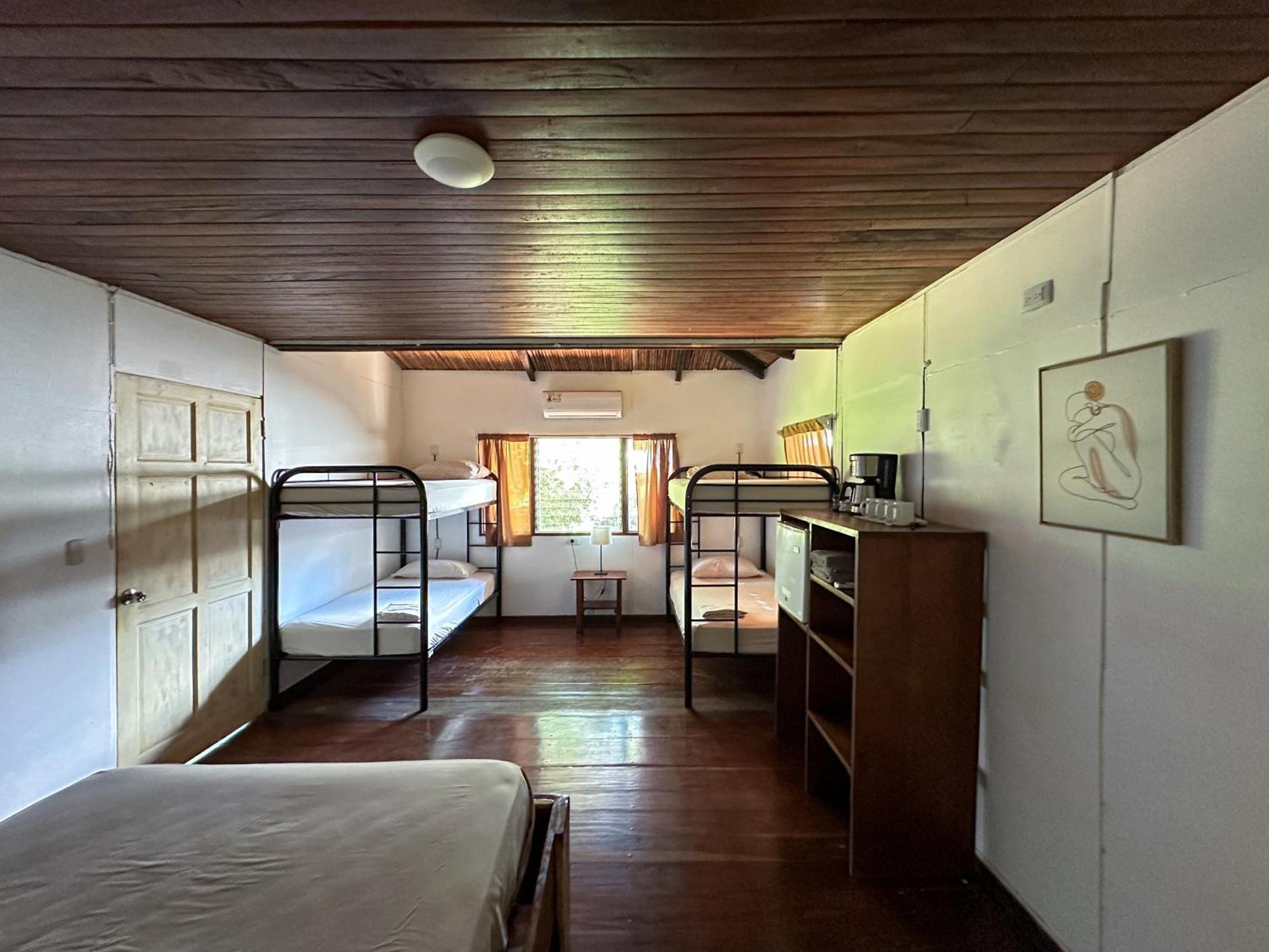 El Clan Hostel Puerto Viejo de Talamanca Esterno foto