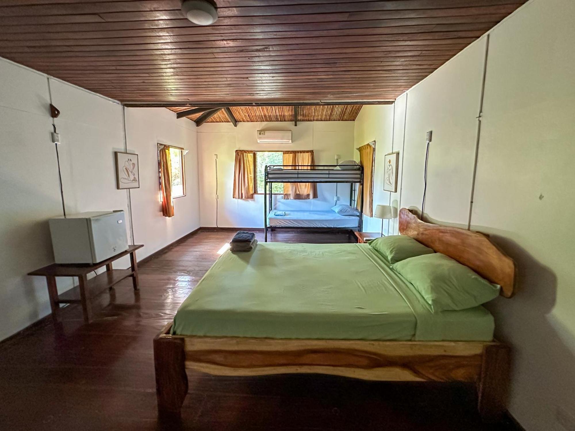 El Clan Hostel Puerto Viejo de Talamanca Esterno foto
